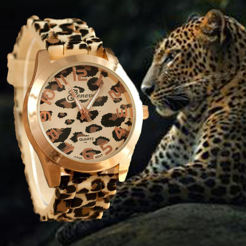 Stylish leopard print watch